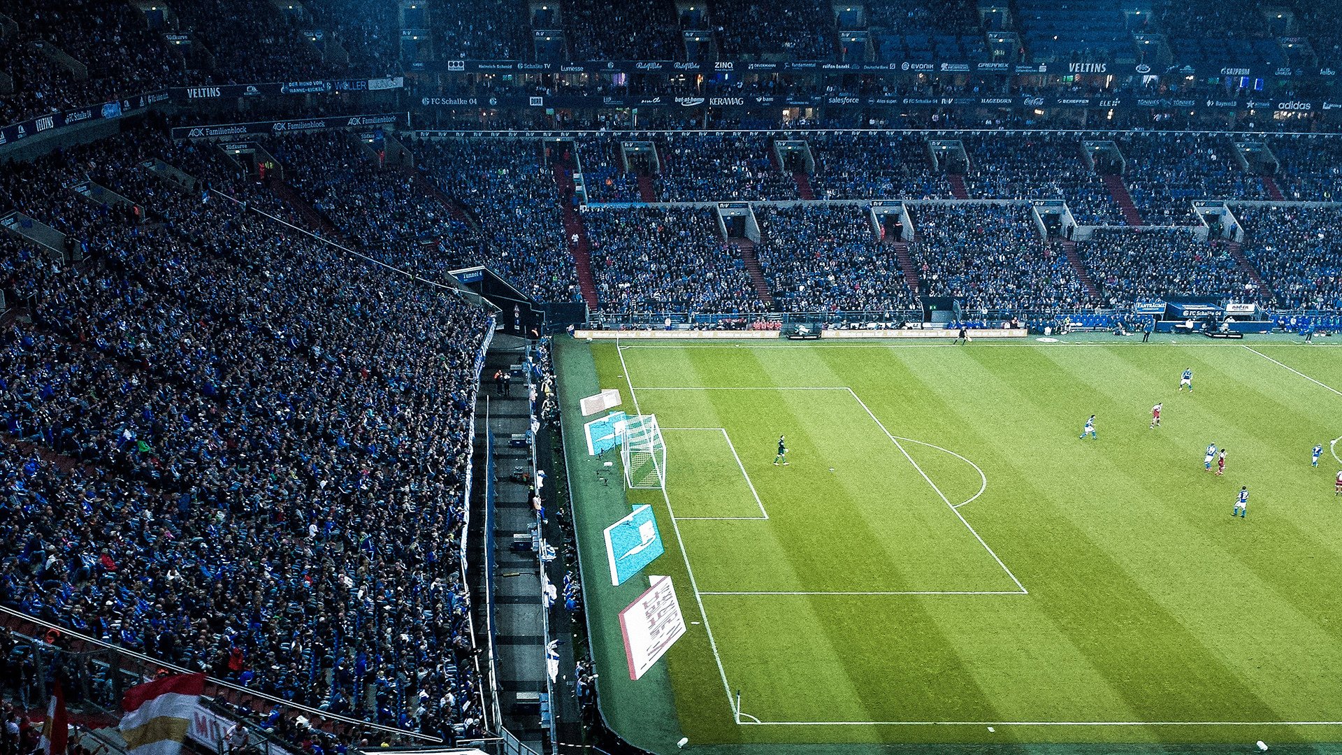 开云全站-简：利用高效的边路突破，为全黑队注入不竭活力